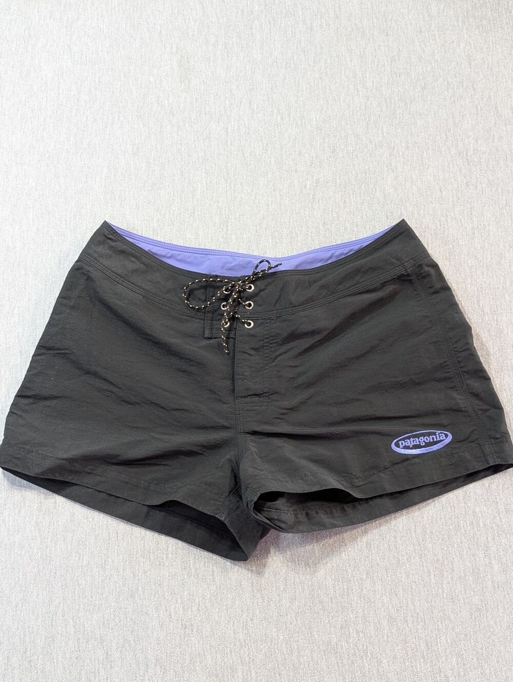 Patagonia Wavefarer Board Shorts Women's 7 Black Purple